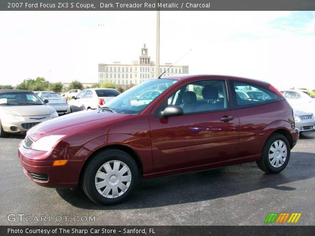 2007 Ford Focus ZX3 S Coupe in Dark Toreador Red Metallic