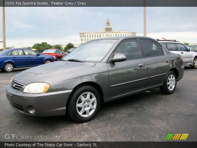 2003 Kia Spectra Sedan in Pewter Grey