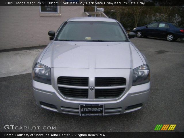 2005 Dodge Magnum SE in Bright Silver Metallic