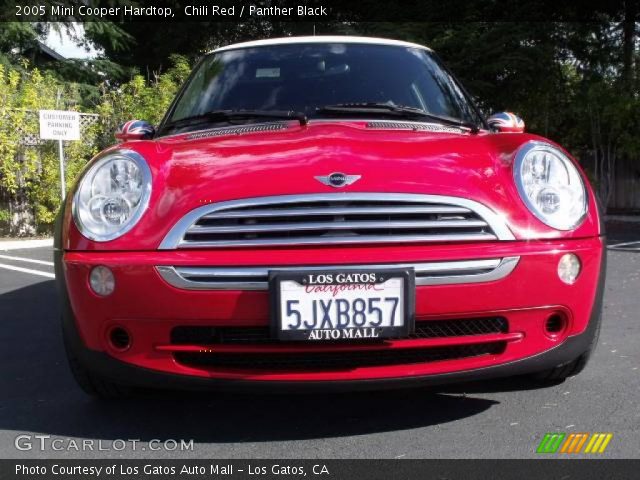 2005 Mini Cooper Hardtop in Chili Red