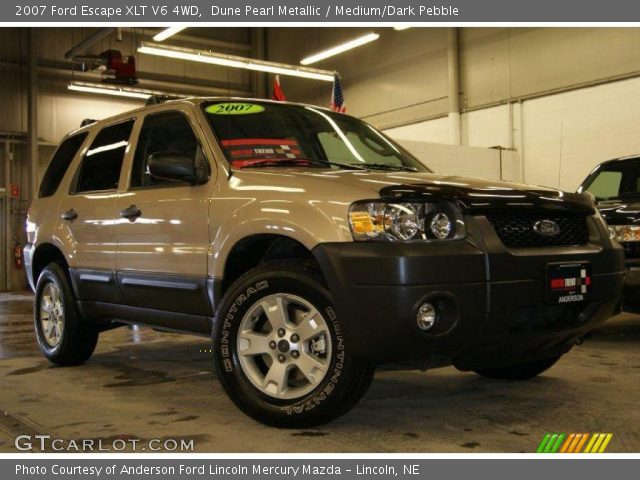 2007 Ford Escape XLT V6 4WD in Dune Pearl Metallic