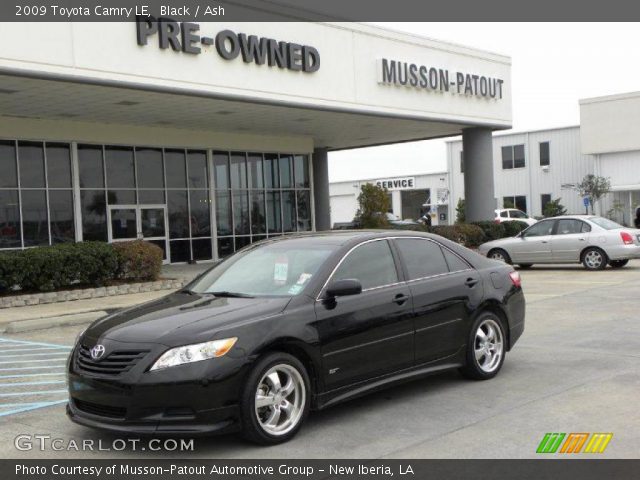 2009 Toyota Camry LE in Black
