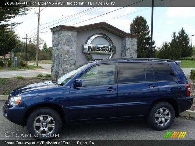 2006 Toyota Highlander V6 4WD in Indigo Ink Pearl