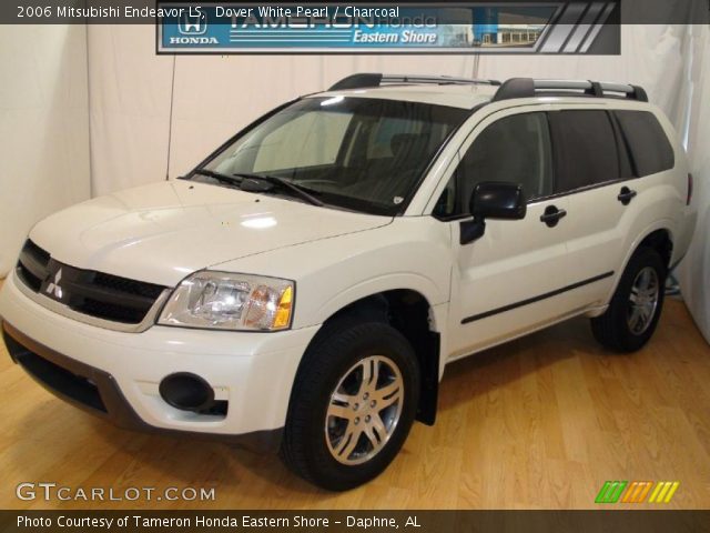 2006 Mitsubishi Endeavor LS in Dover White Pearl