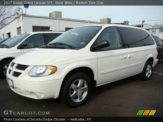 2007 Dodge Grand Caravan SXT in Stone White