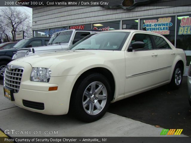2008 Chrysler 300 LX in Cool Vanilla White