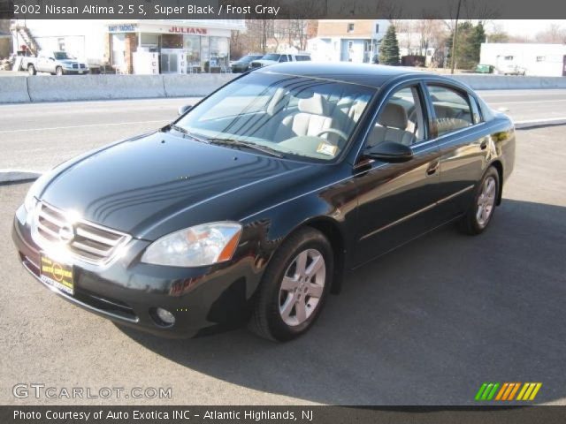 2002 Nissan Altima 2.5 S in Super Black