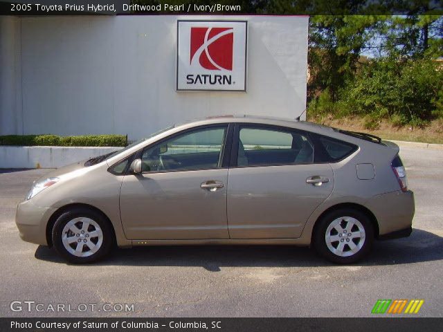2005 Toyota Prius Hybrid in Driftwood Pearl