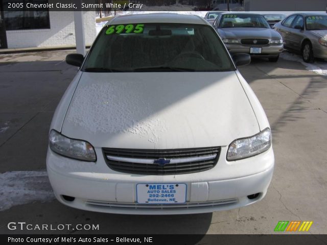 2005 Chevrolet Classic  in Summit White