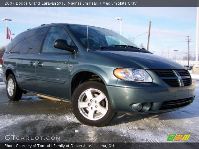 2007 Dodge Grand Caravan SXT in Magnesium Pearl