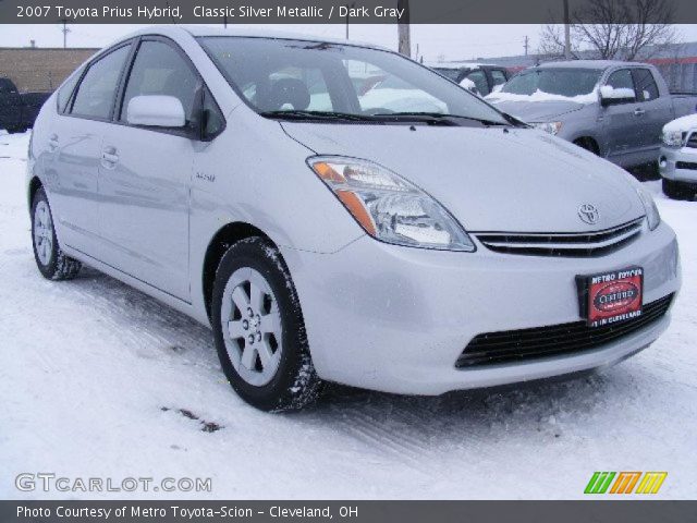 2007 Toyota Prius Hybrid in Classic Silver Metallic