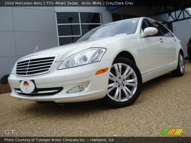 2009 Mercedes-Benz S 550 4Matic Sedan in Arctic White