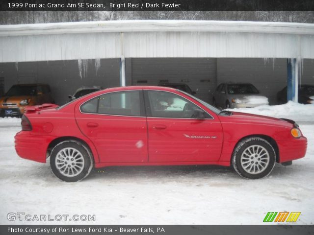 1999 Pontiac Grand Am SE Sedan in Bright Red