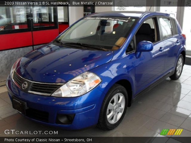 2009 Nissan Versa 1.8 SL Hatchback in Blue Metallic