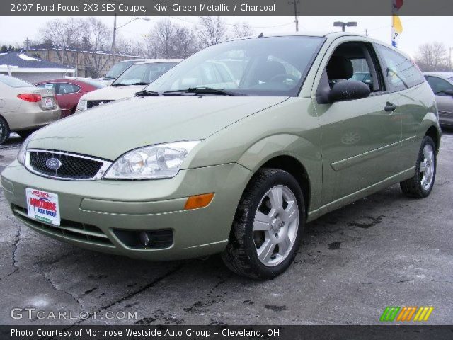 2007 Ford Focus ZX3 SES Coupe in Kiwi Green Metallic