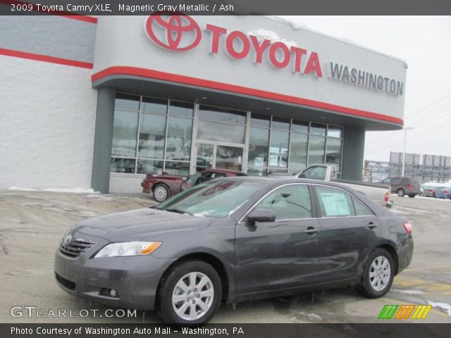 2009 Toyota Camry XLE in Magnetic Gray Metallic