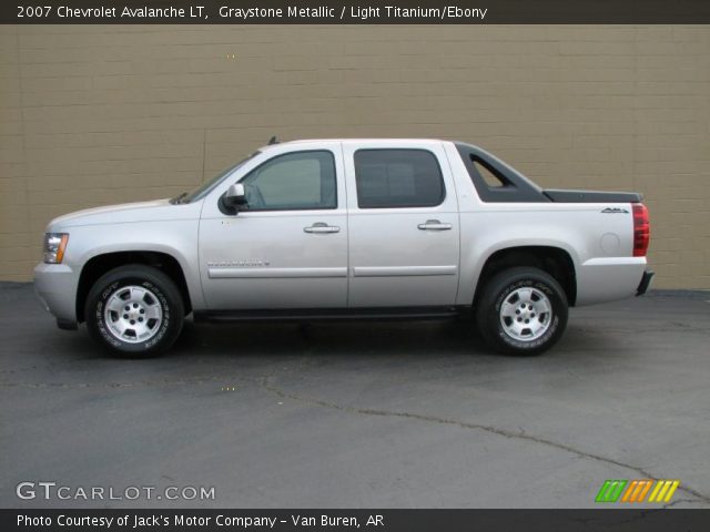 2007 Chevrolet Avalanche LT in Graystone Metallic