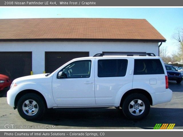 2008 Nissan Pathfinder LE 4x4 in White Frost