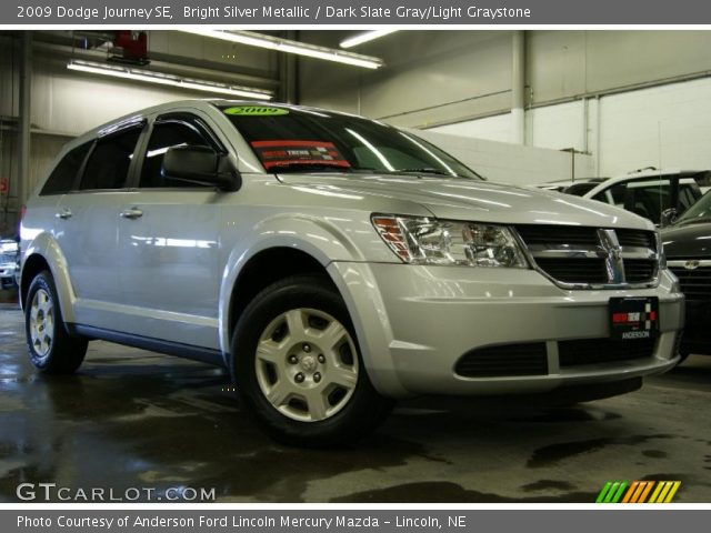 2009 Dodge Journey SE in Bright Silver Metallic