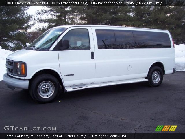 2001 Chevrolet Express 3500 LS Extended Heavy Duty Passenger Van in White