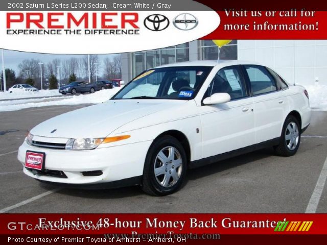 2002 Saturn L Series L200 Sedan in Cream White