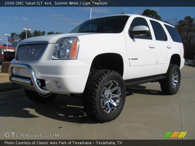 2009 GMC Yukon SLT 4x4 in Summit White