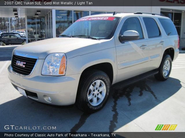 2007 GMC Yukon SLE in Gold Mist Metallic