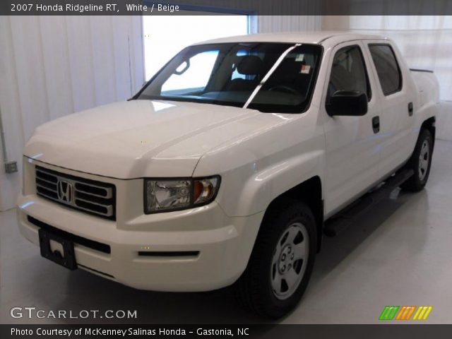 2007 Honda Ridgeline RT in White