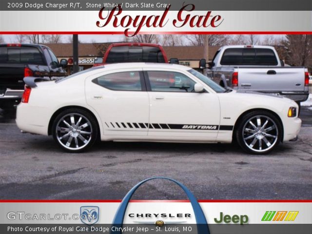 2009 Dodge Charger R/T in Stone White