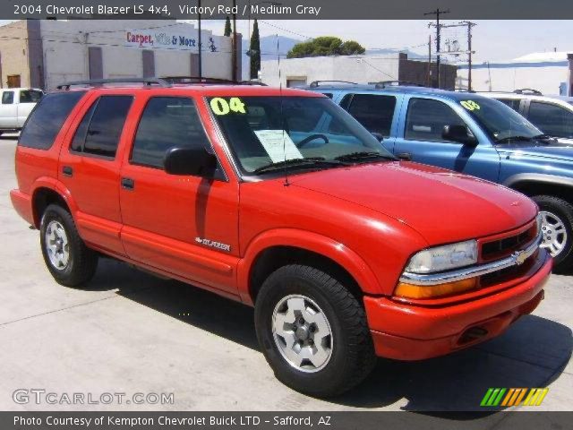 2004 Chevrolet Blazer LS 4x4 in Victory Red