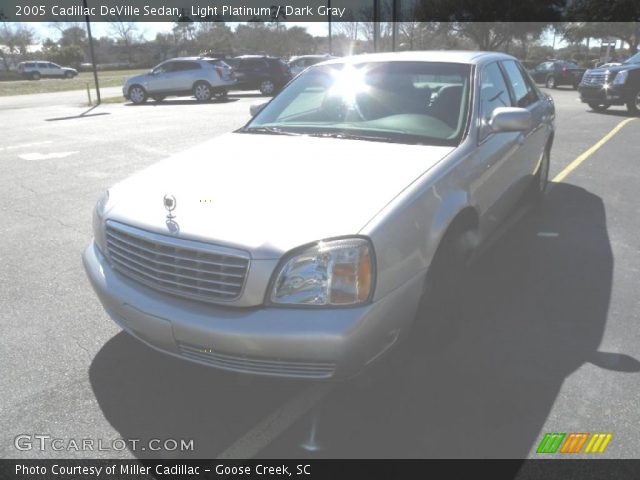 2005 Cadillac DeVille Sedan in Light Platinum