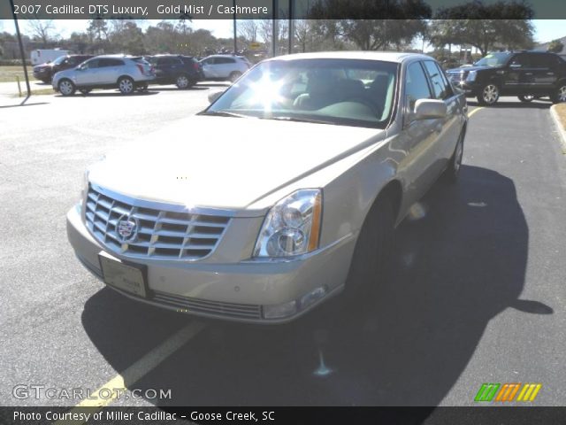 2007 Cadillac DTS Luxury in Gold Mist