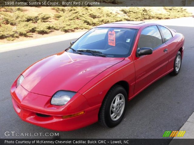 1998 Pontiac Sunfire SE Coupe in Bright Red