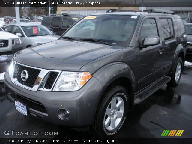 2009 Nissan Pathfinder SE 4x4 in Storm Gray