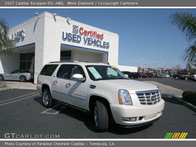 2007 Cadillac Escalade ESV AWD in White Diamond
