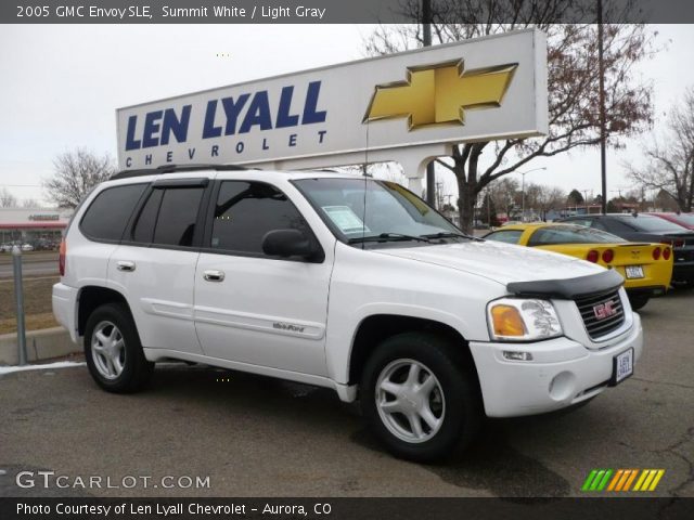 2005 GMC Envoy SLE in Summit White
