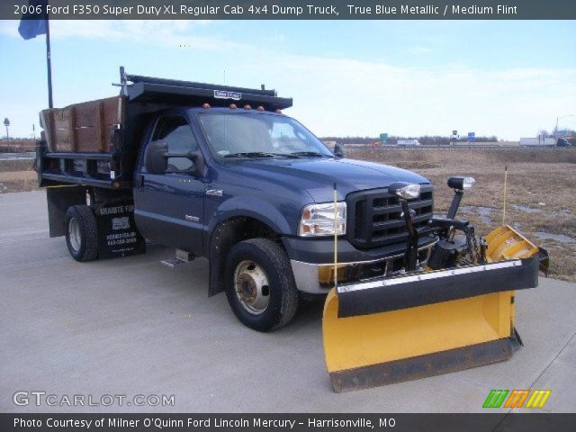 2006 Ford F350 Super Duty XL Regular Cab 4x4 Dump Truck in True Blue Metallic