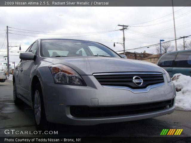 2009 Nissan Altima 2.5 S in Radiant Silver Metallic