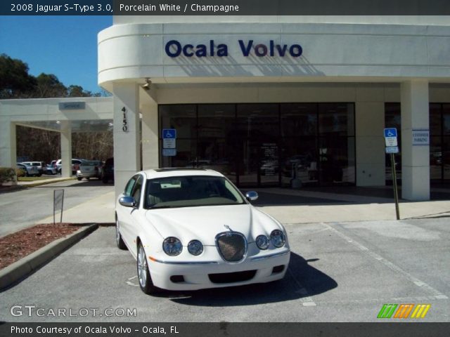 2008 Jaguar S-Type 3.0 in Porcelain White