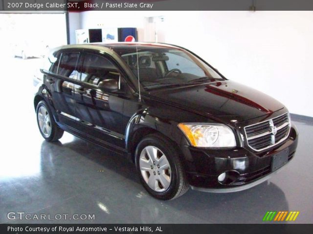 2007 Dodge Caliber SXT in Black