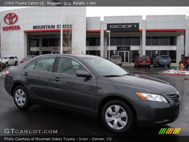 2009 Toyota Camry LE in Magnetic Gray Metallic