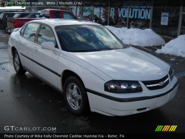 2005 Chevrolet Impala  in White