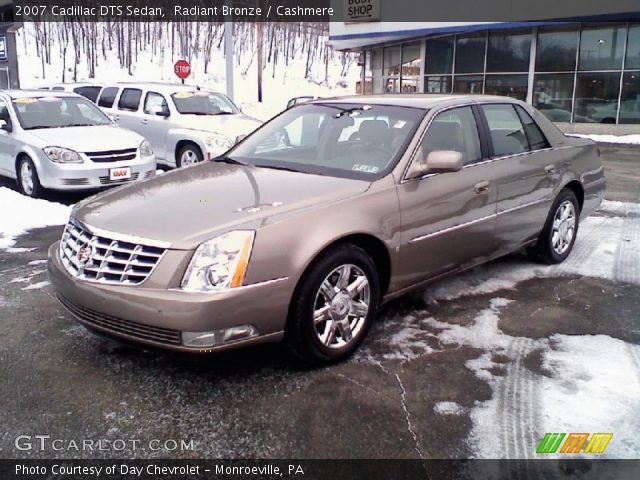 2007 Cadillac DTS Sedan in Radiant Bronze