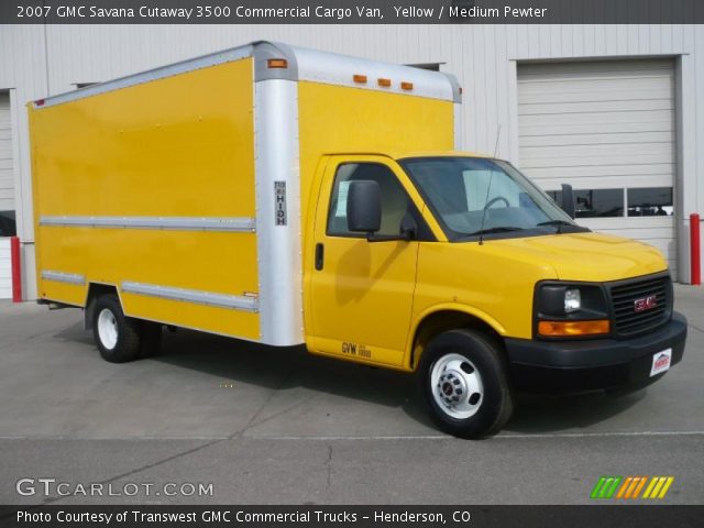 2007 GMC Savana Cutaway 3500 Commercial Cargo Van in Yellow