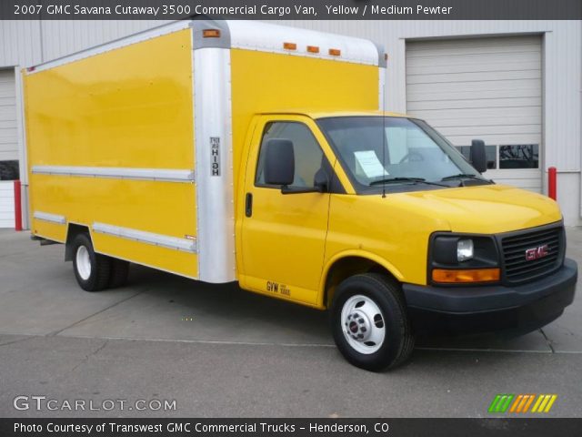 2007 GMC Savana Cutaway 3500 Commercial Cargo Van in Yellow