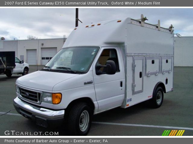 2007 Ford E Series Cutaway E350 Commercial Utility Truck in Oxford White