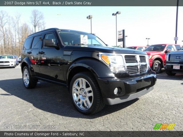 2007 Dodge Nitro SLT 4x4 in Black