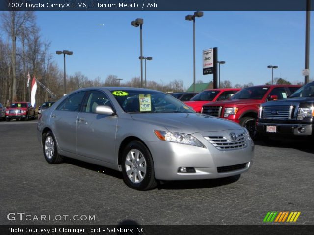 2007 Toyota Camry XLE V6 in Titanium Metallic