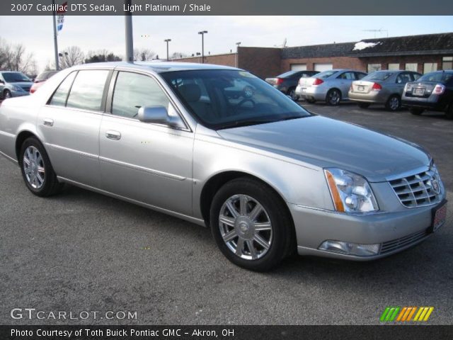 2007 Cadillac DTS Sedan in Light Platinum