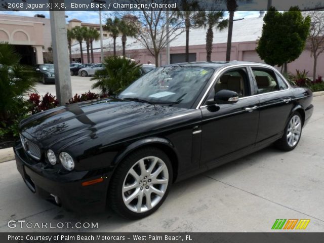 2008 Jaguar XJ XJ8 in Ebony Black